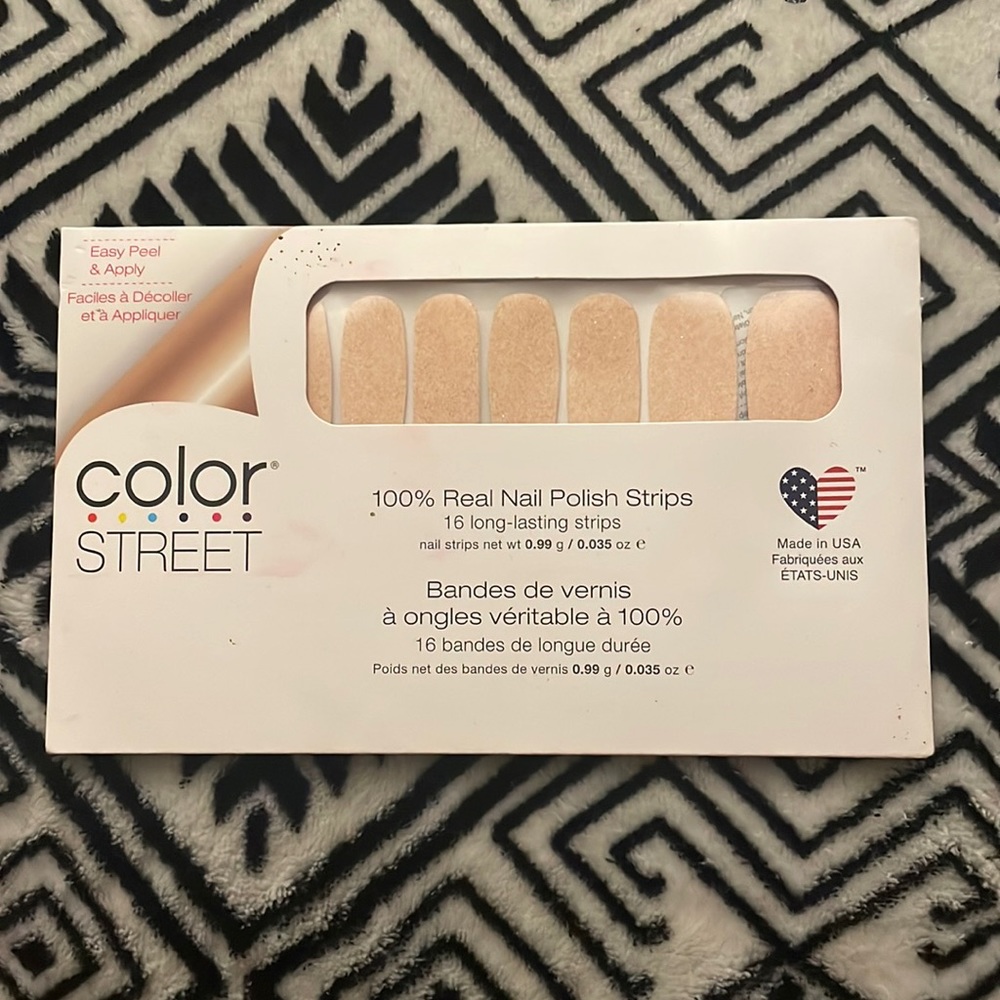 Color Street nails : Color is Secret Identity